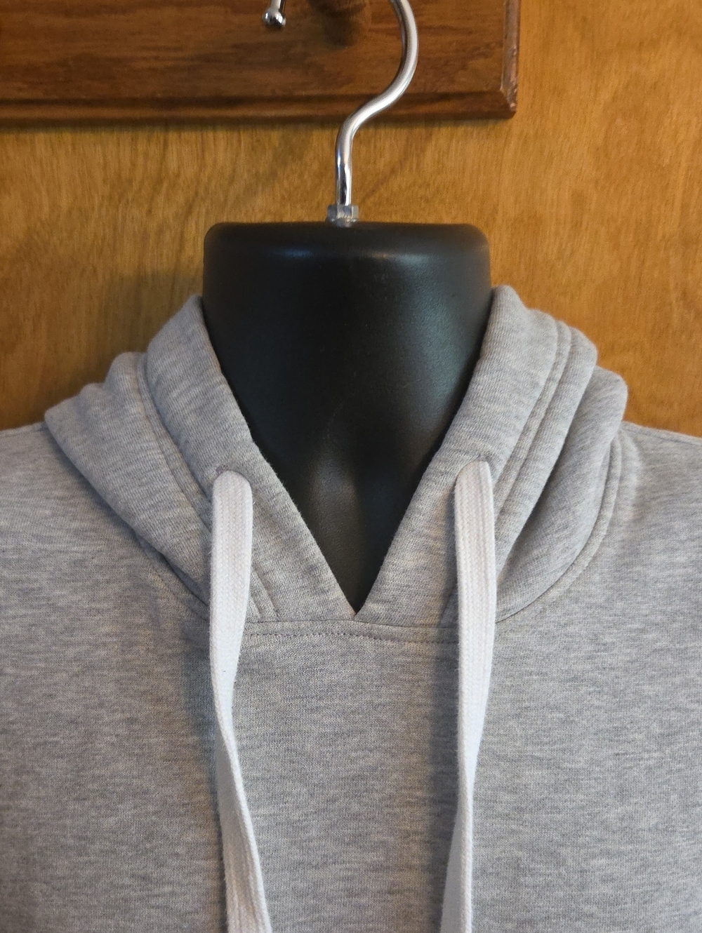 Mercedes Benz Formula 1 AMG Petronas Motorsports Men's Premium Hood Gray F1 Med - Picture 2 of 7